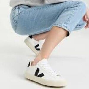Veja Women's White and Black Sneakers Women Size 7